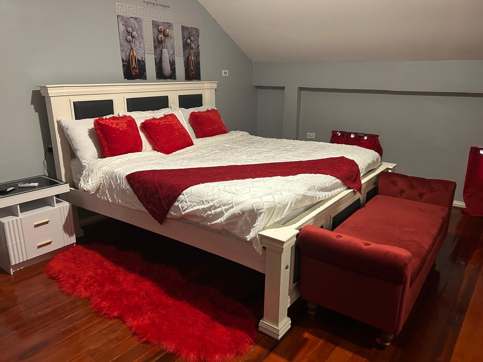 Two-bedroom, two-bathroom apartment photo 2